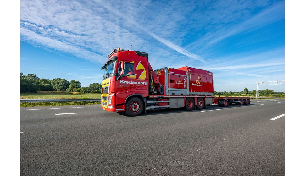 CXN BRE CHAUFFEUR 0030 PS1 A3561